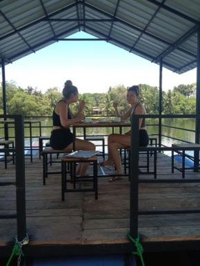 splendid lake view safari lodge